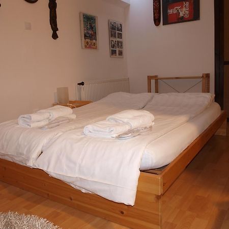 Attic Apartment City Center Praha Bagian luar foto