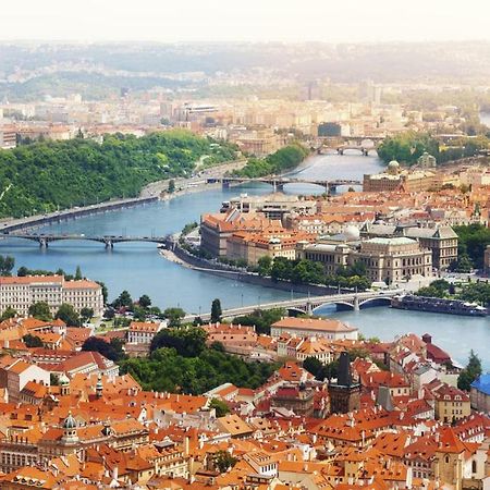 Attic Apartment City Center Praha Bagian luar foto